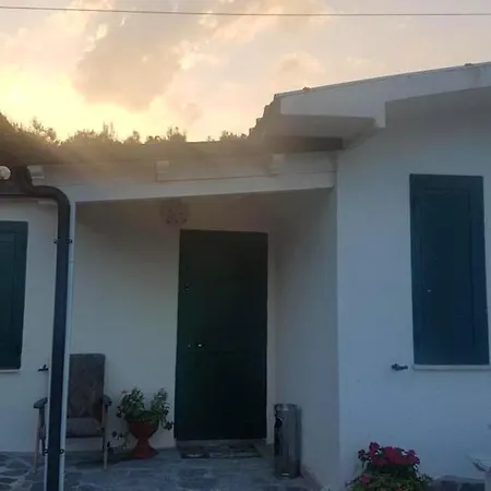 Welcoming House With Sea View In Vasto